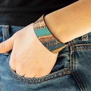 Come Uncorked Blue Bracelet